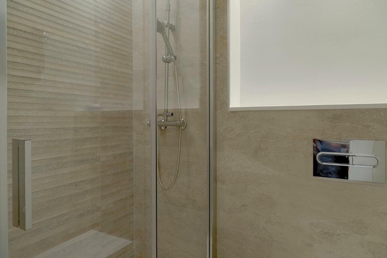 Suncity Teatro Premier Apartment Malaga Exterior photo